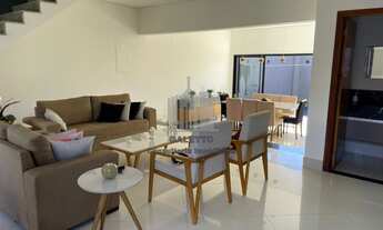 Imagem 2: Casa à venda no Parque Via Norte em Campinas com 4 quartos, 3 suites e 4 vagas de garagens