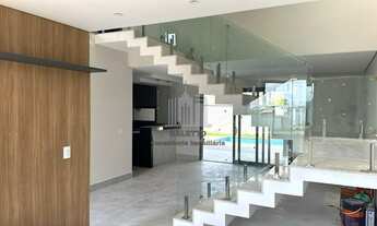 Imagem: Linda Casa á venda com 3 quartos com 240m²