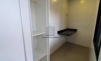 Imagem 2: Casa de Condomínio com 3 Quartos e 4 banheiros à Venda, 243 m² por R$ 1.300.000