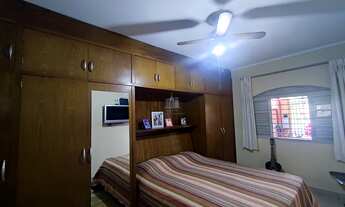 Imagem 6: Casa a venda, 4 dormitórios, com piscina, churrasqueira e forno pra pizza à lenhano jardi