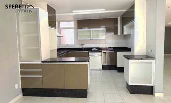 Imagem 4: Casa com 3 Quartos todos com sacada, sendo 1 suítes master com armário e closet, o banheir