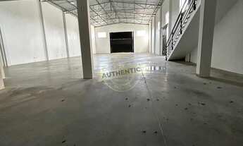 Imagem 5: Galpão Industrial para Locação em Indaiatuba-SP: 3 Salas, 5 Banheiros, 5 Vagas de Garagem