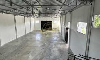 Imagem 3: Galpão Industrial para Locação em Indaiatuba-SP: 3 Salas, 5 Banheiros, 5 Vagas de Garagem