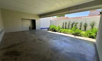 Imagem 6: Casa Comercial para Locação no Centro de Indaiatuba-SP: 4 Quartos, 4 Suítes, 5 Salas, 7 Ba