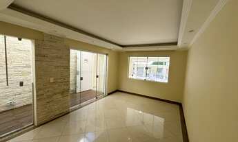 Imagem: 3 dormitórios, 1 suítes, 2 vagas na garagem