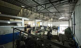 Imagem 5: 1 banheiros, 4 vagas na garagem, 376M² de Área Construída