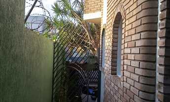 Imagem: 3 dormitórios, 1 suítes, 2 vagas na garagem