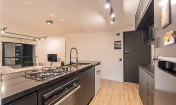 Imagem 1: 2 dormitórios, 1 suítes, 2 banheiro, 2 vagas na garagem, 87M² de Área Construída