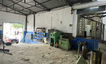 Imagem 4: 1 banheiros, 4 vagas na garagem, 376M² de Área Construída