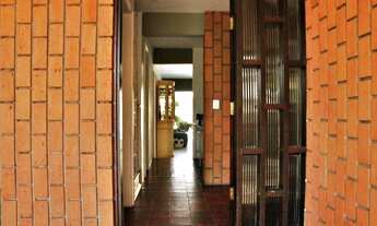 Imagem 3: 4 dormitórios na Rua Doutor Cristiano De Sousa