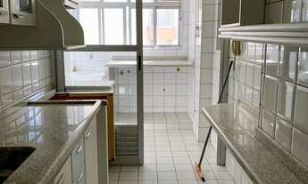 Imagem 6: Excelente apartamento com 82 metros, andar alto, possui 3 quartos, sendo 1 suíte