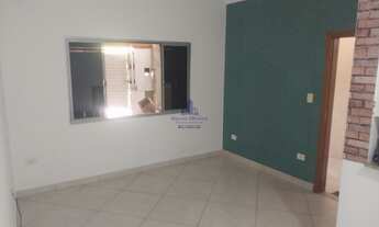 Imagem 2: Casa para locação em Taubaté-SP, bairro Estoril: 2 quartos, 1 suíte, 2 salas, 2 vagas, 151