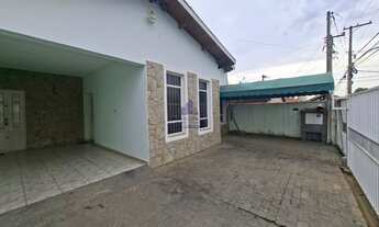 Imagem 2: Imperdível! Casa à venda em Tremembé-SP, Bica da Glória, com 3 quartos, 1 suíte, 2 salas