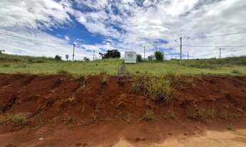 Imagem 2: Terreno à venda em Taubaté-SP, bairro Registro! 250m² de área imperdível!