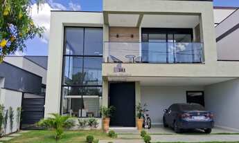 Imagem: Casa de alto padrão em condomínio no bairro