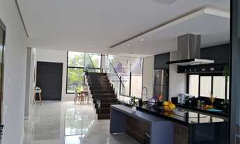 Imagem 7: Casa de alto padrão em condomínio no bairro Quiririm em Taubaté-SP: 3 quartos, 3 suítes, 3