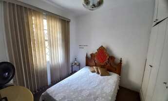 Imagem 3: Casa com três dormitórios e edícula no Bairro Jabuticabeiras