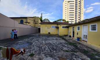 Imagem 6: Casa com três dormitórios e edícula no Bairro Jabuticabeiras