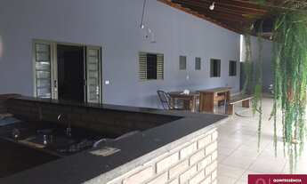 Imagem 5: Chácara, vista alegre, 3 dormitórios sendo 1 suíte, piscina, churrasqueira, gramado