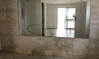 Imagem 4: Casa à venda em Santana de Parnaíba-SP, bairro Tamboré: 3 quartos, 1 suíte, 1 sala, 4 banh