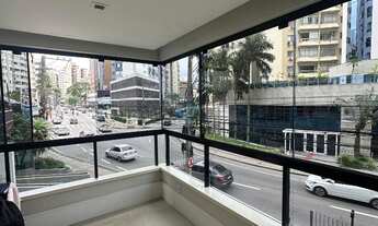 Imagem 4: Vendo apartamento finamente mobiliado e decorado, com 04 dormitórios, 02 vagas de garagem