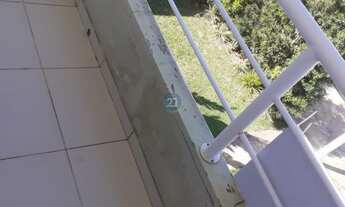 Imagem 6: Vendo casa sobrado, com 02 dormitórios, área com churrasqueira com deck, 02 vagas de garag