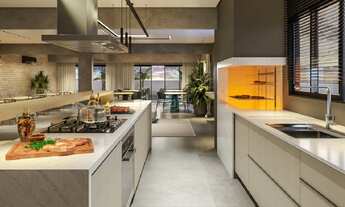 Imagem 7: Apartamento com 03 dormitórios (01 suíte + 02 demi suíte), sacada com churrasqueira, 02 va