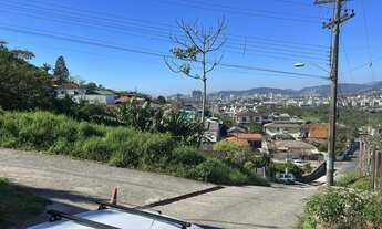 Imagem 3: Vende-se terreno com 352m² no bairro Prado a 6 minutos do centro da cidade de Biguaçu!