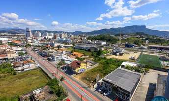 Imagem 2: Vendo Apartamento Semi-Mobiliado c/ 03 dormitórios sendo 01 suíte, 01 vaga de garagem, no