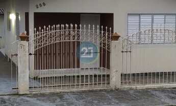 Imagem: Vendo Casa com 04 dormitórios c/ 01 Suíte