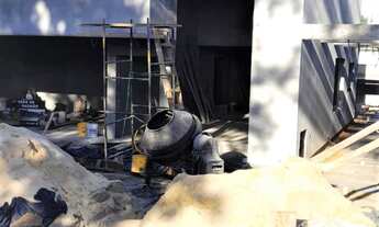 Imagem 3: Vendo casa com 03 dormitórios c/01 suíte, espaço gourmet, piscina, 02 vagas de garagem, na