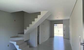 Imagem 3: Vendo casa sobrado, com 03 dormitórios c/ 01 suíte, espaço gourmet com churrasqueira, 02 v