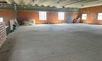 Imagem: Aluga-se galpão com 1150m² á 100 metros