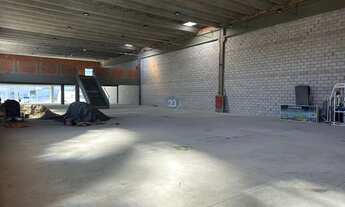 Imagem 2: Aluga-se galpão com 1150m² á 100 metros da BR 101, no bairro Jardim Florianópolis, São Jos