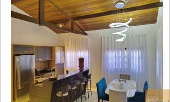 Imagem: Casa a venda 300 m² l 3 banheiros 4 vaga