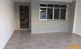 Imagem 2: Venda - Sobrado de 190,25m2 com 05 dormitórios, 02 vagas de garagem no Rudge Ramos