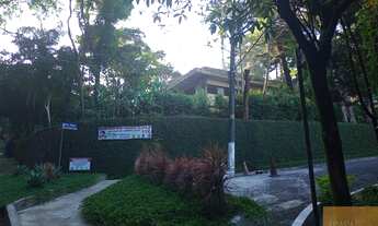 Imagem: Casa a venda 1.327m² construída 590m²