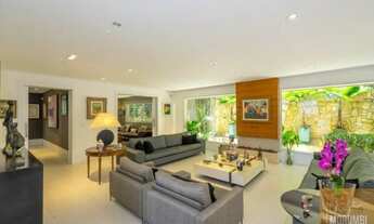 Imagem: Casa de Condomínio com 6 Quartos e 10 banheiros