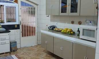 Imagem 6: Casa com 3 Quartos e 2 banheiros 2 Vagas à Venda, 320m² por R$ 850.000 bairro Novo santo