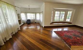 Imagem 4: Casa de alto padrão à venda em condomínio exclusivo de Alphaville, Santana de Parnaíba-SP