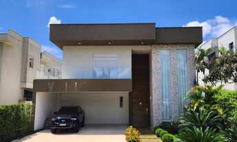 Imagem 6: Casa de luxo à venda em Alphaville, Santana de Parnaíba-SP: 4 quartos, 4 suítes, 2 salas