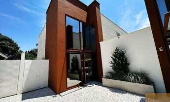 Imagem: Luxuosa casa de 4 suítes no Parque Colonial