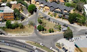 Imagem 3: Centro comercial 1700m² com 16 lojas a venda 100% locado com renda de R$ 76.000,00 Rapos