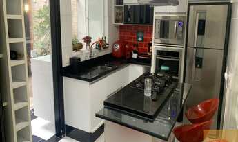 Imagem 3: Casa com 3 Quartos e 5 banheiros à Venda, 180 m² por R$950.000,00