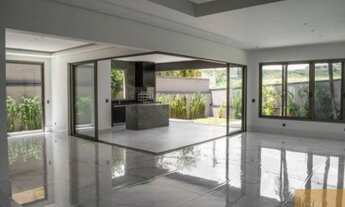 Imagem: Casa de Condomínio com 4 Quartos à venda