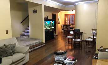 Imagem: Venda - Sobrado de 200m2 com 03 suítes