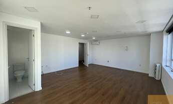 Imagem 2: Sala comercia 60 m²2 vagas 2 banheiros Vila Andrade Giovanni gronchi R$ 630.000,00
