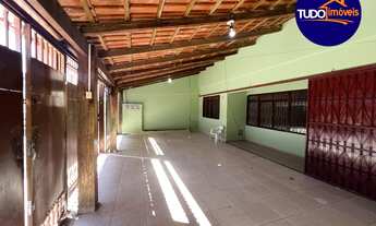 Imagem 4: CASA COM 3 QUARTOS, SUÍTE, VAGAS COBERTAS, COM IMÓVEIS NOS FUNDOS PARA RENDA EXTRA!