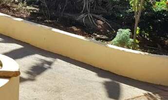 Imagem 6: CASA DE 2 QUARTOS, 160M², QUINTAL AMPLO COM VAGA PARA 6 CARROS E COM ARVORES FRUTÍFERAS