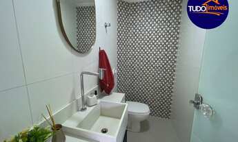 Imagem 6: ÓTIMA CASA COM 4 SUÍTES, REFORMADA, ÁREA DE LAZER COM CHURRASQUEIRA, CLOSET, PISO EM PORCE